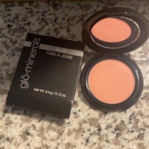 Glo minerals sweet blush